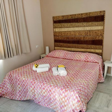 Angelo Apartments & Rooms Trapani Szoba fotó