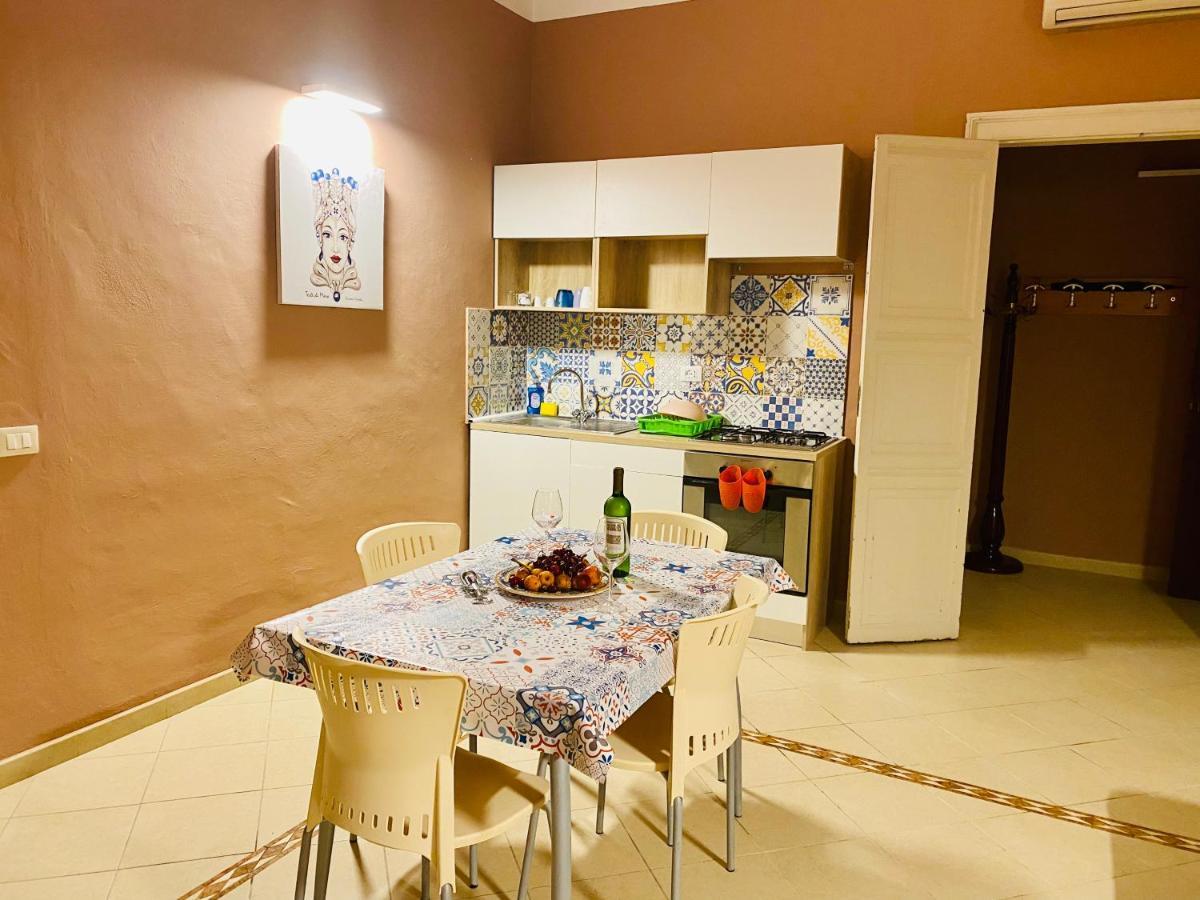 Angelo Apartments & Rooms Trapani Kültér fotó
