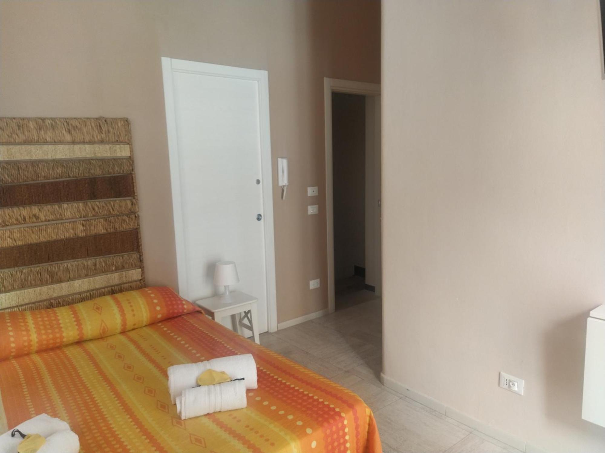 Angelo Apartments & Rooms Trapani Szoba fotó